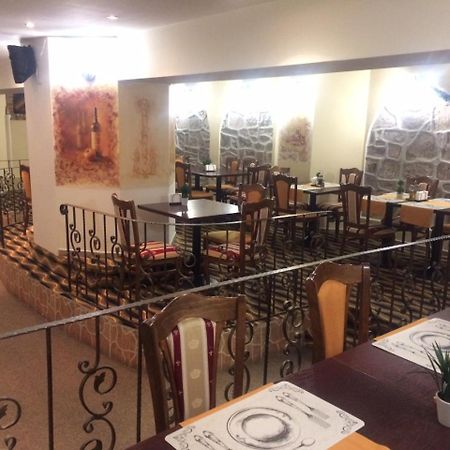 Family Hotel Chiplakoff بورغاس المظهر الخارجي الصورة