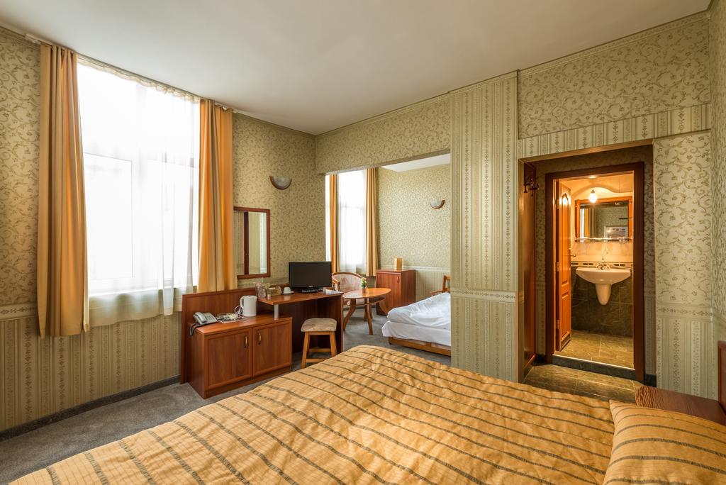 Family Hotel Chiplakoff بورغاس المظهر الخارجي الصورة